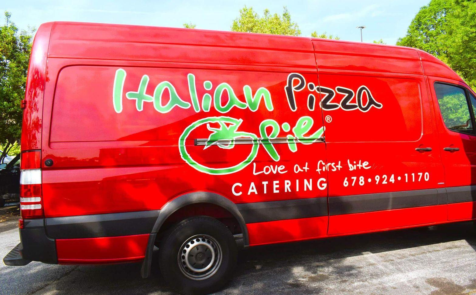 Italian Pizza Pie Food Truck 4
